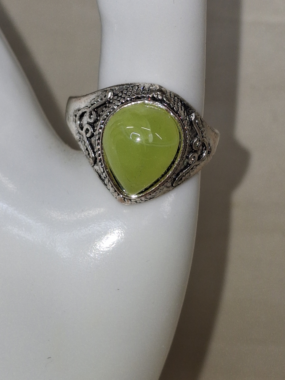 Sterling Silver Lime Green Teardrop Ring